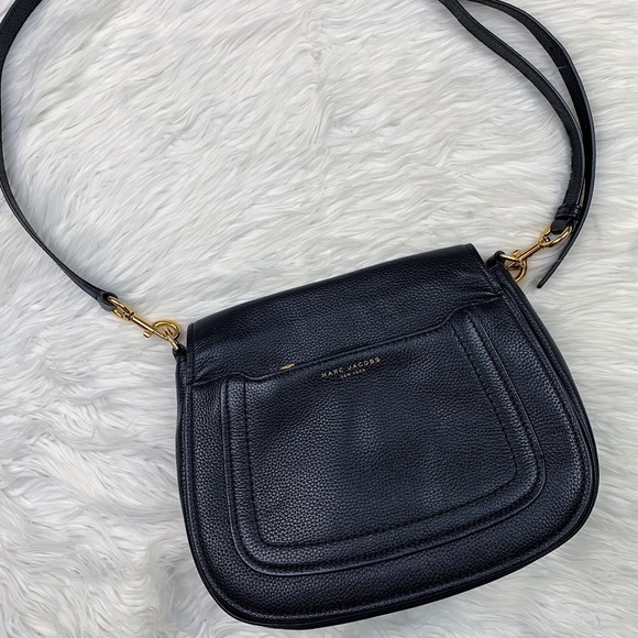 Marc Jacobs Handbags - Marc Jacobs Empire City Leather Messenger Bag Black